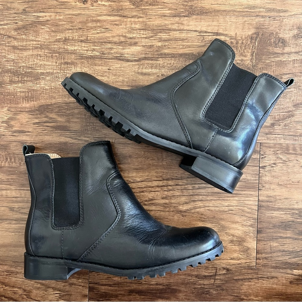 Eileen Fisher Black Leather Chelsea Ankle Boots